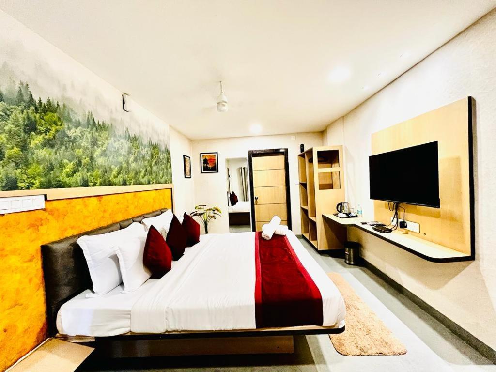 Hotel Lake View Airport Zone Hyderabad Exterior photo
