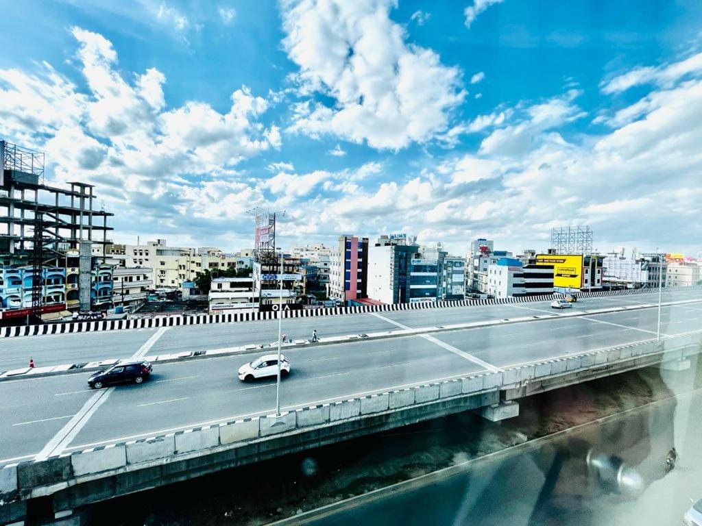 Hotel Lake View Airport Zone Hyderabad Exterior photo